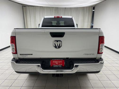 2024 RAM 2500 Big Horn Crew Cab 4x4 8' Box