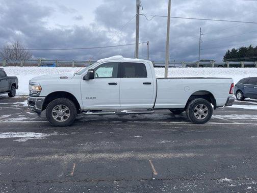 2024 RAM 2500 Big Horn Crew Cab 4x4 8' Box