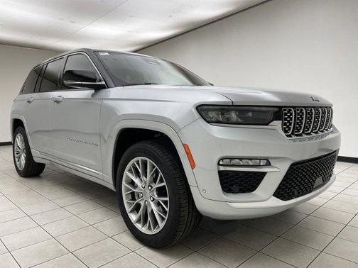 2022 Jeep Grand Cherokee 4xe Summit