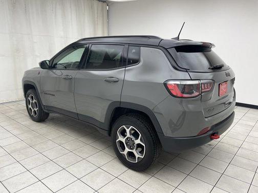 Sting-Gray Clearcoat 2022 Jeep Compass Trailhawk