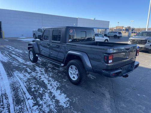 2022 Jeep Gladiator Sport S