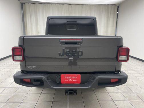 2022 Jeep Gladiator Sport S