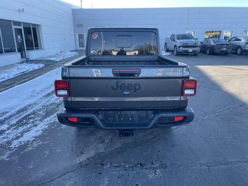 2022 Jeep Gladiator Sport S