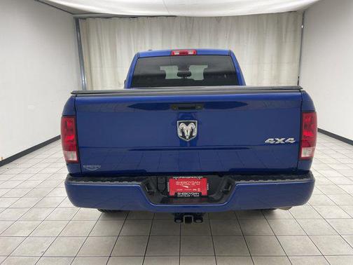 Blue Streak Pearlcoat 2018 RAM 1500 Express