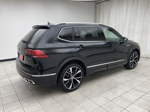 2024 Volkswagen Tiguan 2.0T SEL R-Line 4MOTION