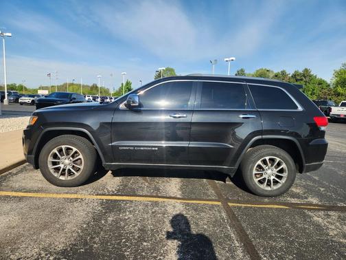 Brilliant Black Crystal Pearlcoat 2014 Jeep Grand Cherokee Limited