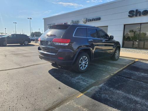 Brilliant Black Crystal Pearlcoat 2014 Jeep Grand Cherokee Limited