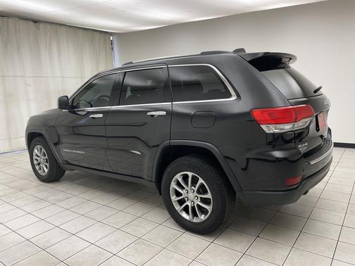 Brilliant Black Crystal Pearlcoat 2014 Jeep Grand Cherokee Limited