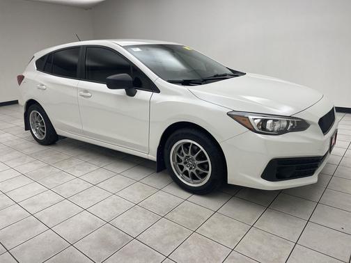 Crystal White Pearl 2023 Subaru Impreza Base