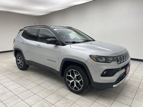 Silver Zynith Metallic Clearcoat 2025 Jeep Compass Limited