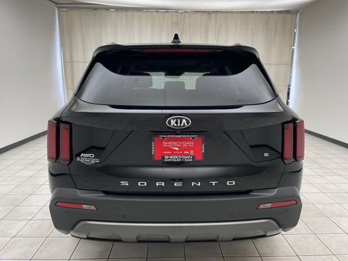 Ebony Black 2021 Kia Sorento S