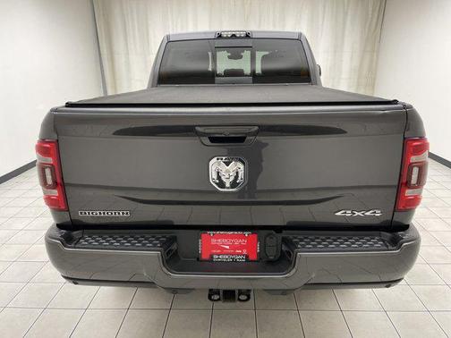 2021 RAM 2500 Big Horn Crew Cab 4x4 6'4' Box