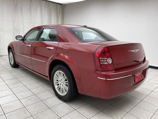 2010 Chrysler 300 Touring/Signature/Executive Series