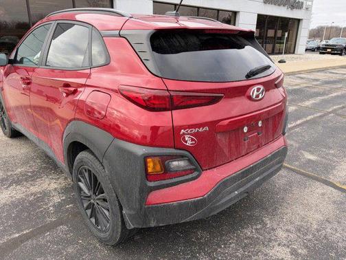 2021 Hyundai KONA SEL