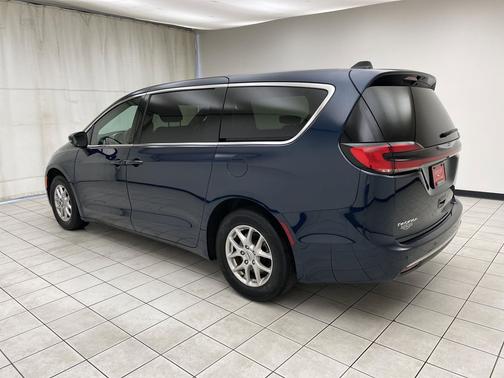 Fathom Blue Pearlcoat 2025 Chrysler Pacifica L