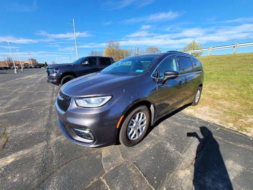 Fathom Blue Pearlcoat 2025 Chrysler Pacifica L