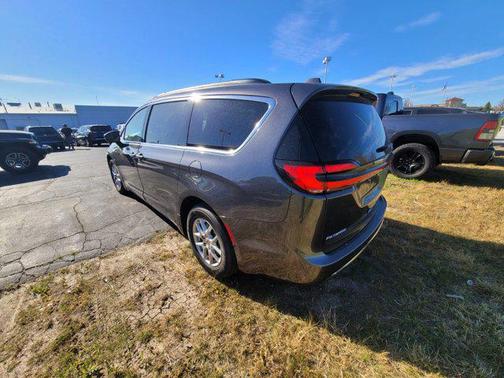 Fathom Blue Pearlcoat 2025 Chrysler Pacifica L