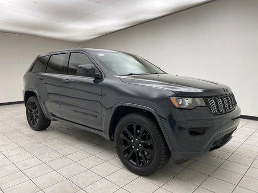 2017 Jeep Grand Cherokee Altitude