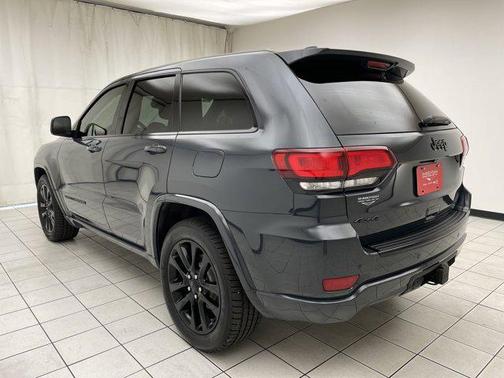 2017 Jeep Grand Cherokee Altitude