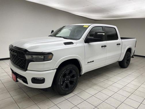 Bright White Clearcoat 2025 RAM 1500 Big Horn/Lone Star