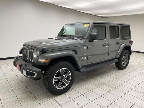 Sting-Gray Clearcoat 2023 Jeep Wrangler 4-Door Sahara 4x4