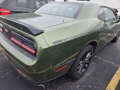 2021 Dodge Challenger SXT