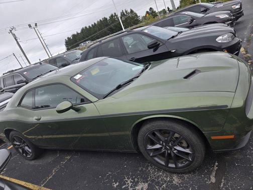 2021 Dodge Challenger SXT