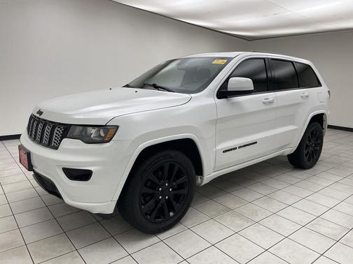 Bright White Clearcoat 2018 Jeep Grand Cherokee Altitude