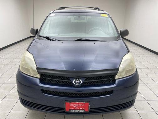 2005 Toyota Sienna LE