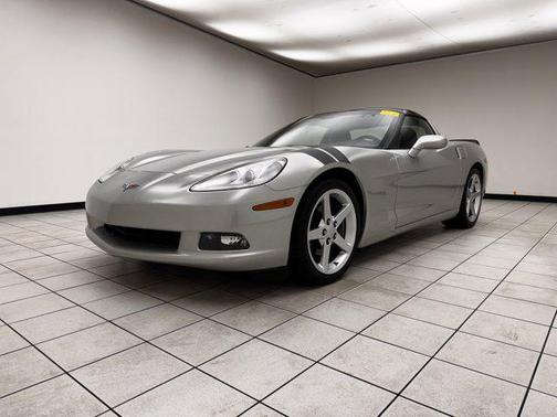 Machine Silver Metallic 2005 Chevrolet Corvette Base
