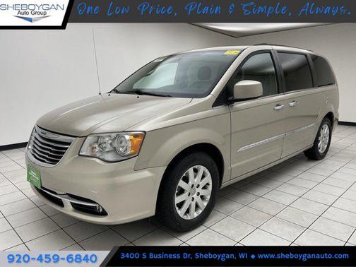 2016 Chrysler Town & Country Touring