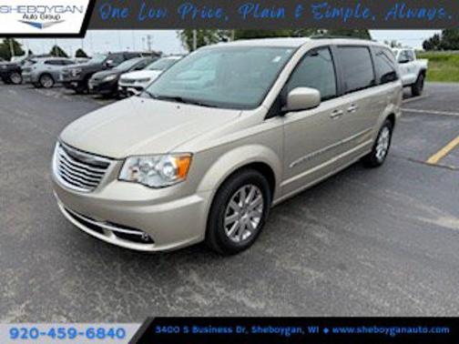 2016 Chrysler Town & Country Touring
