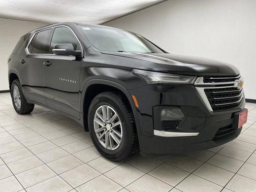 2022 Chevrolet Traverse LT Leather