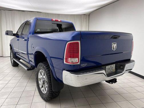 2017 RAM 2500 Laramie Crew Cab 4x4 6'4' Box