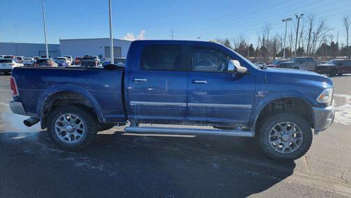 2017 RAM 2500 Laramie Crew Cab 4x4 6'4' Box