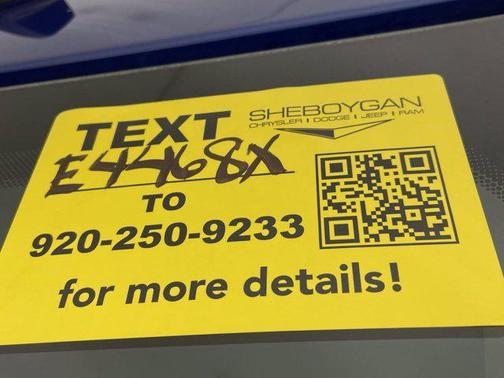 2017 RAM 2500 Laramie Crew Cab 4x4 6'4' Box