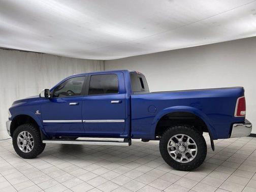 2017 RAM 2500 Laramie Crew Cab 4x4 6'4' Box