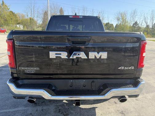 Diamond Black Crystal Pearlcoat 2025 RAM 1500 Big Horn/Lone Star