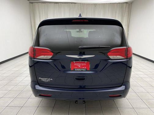 2018 Chrysler Pacifica LX