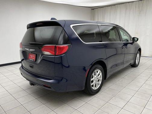 2018 Chrysler Pacifica LX