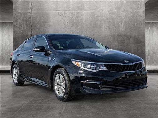 Photo 3 of 24 of 2018 Kia Optima LX