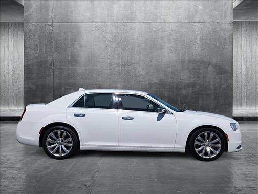 2019 Chrysler 300 Limited