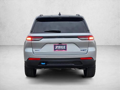 2025 Jeep Grand Cherokee 4xe Trailhawk