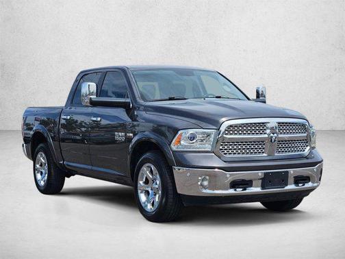 Granite Crystal Metallic Clearcoat 2016 RAM 1500 Laramie