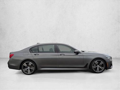 2018 BMW 750 I