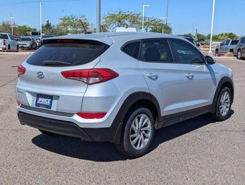 2016 Hyundai TUCSON SE