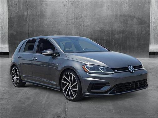 2018 Volkswagen Golf R 2.0T DSG