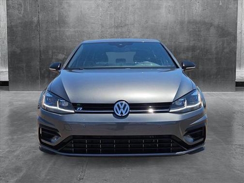 2018 Volkswagen Golf R 2.0T DSG