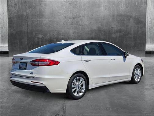 2020 Ford Fusion Hybrid SE