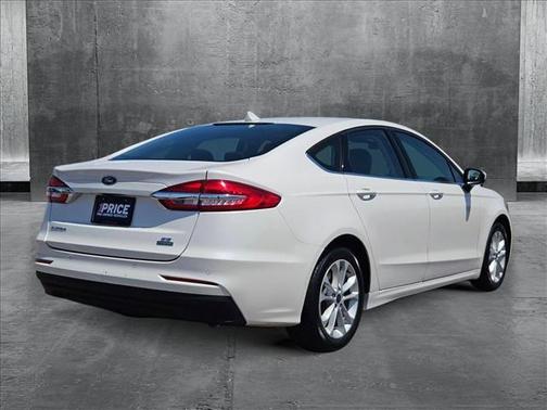 2020 Ford Fusion Hybrid SE